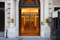 ingresso-piazza-poli